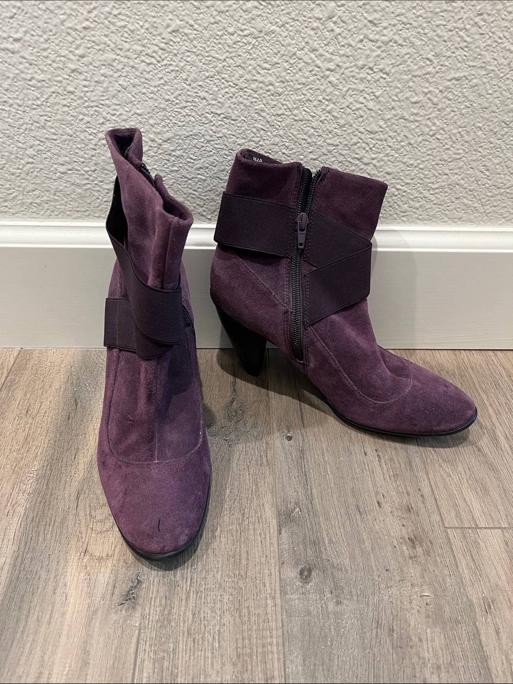 libby. edelman Plum Suede Ankle Boots with Elastic Strap